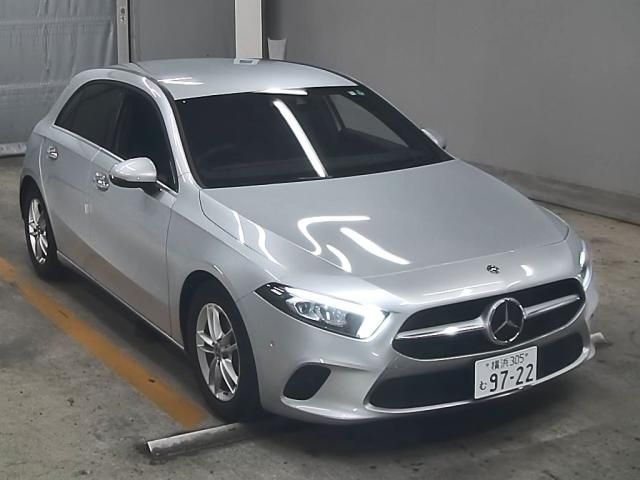 525 MERCEDES BENZ A CLASS 177084 2018 г. (ZIP Tokyo)